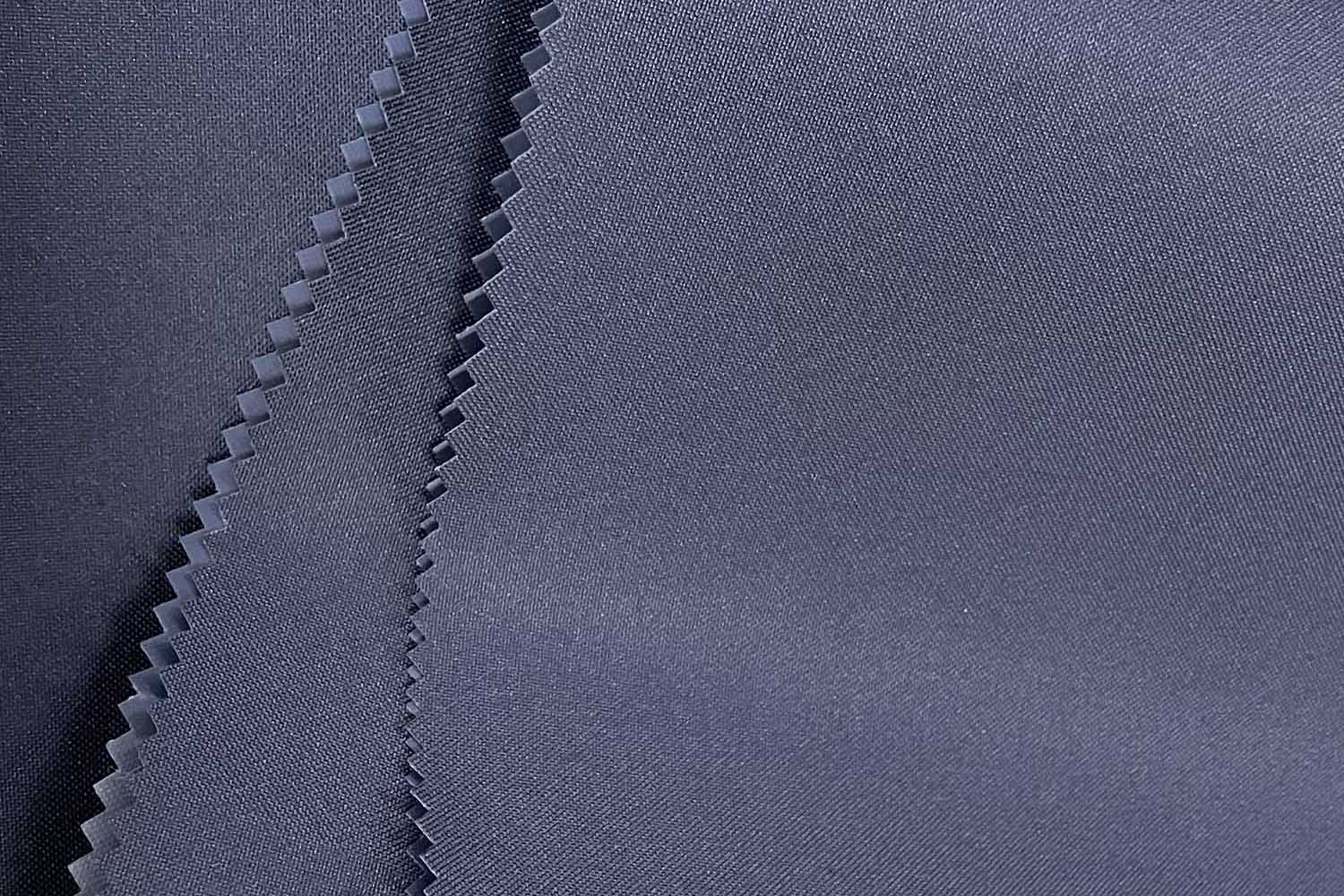 ผ้าอ๊อกซฟอร์ด 300D/108T พร้อม PVC Coated